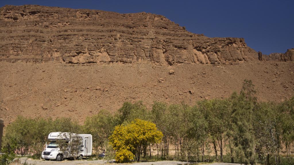 Kasbah Hotel Camping Jurassique Ifri Exterior photo